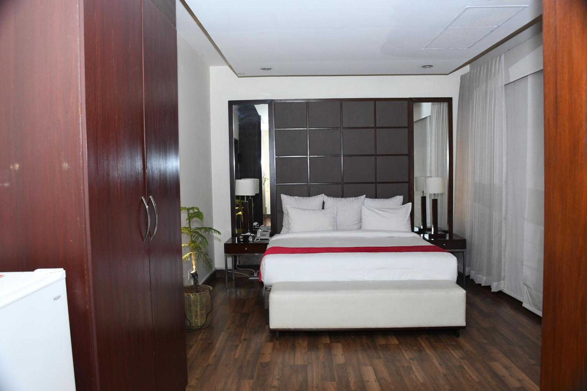Rockville House Managed & Operated By Serai Boutique Hotels And Resorts Исламабад Экстерьер фото